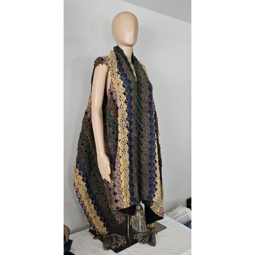 NWT Women's Bohemian Tasseled Cloak One-Size Knitted Crocheted‎ Cabincore Y2K